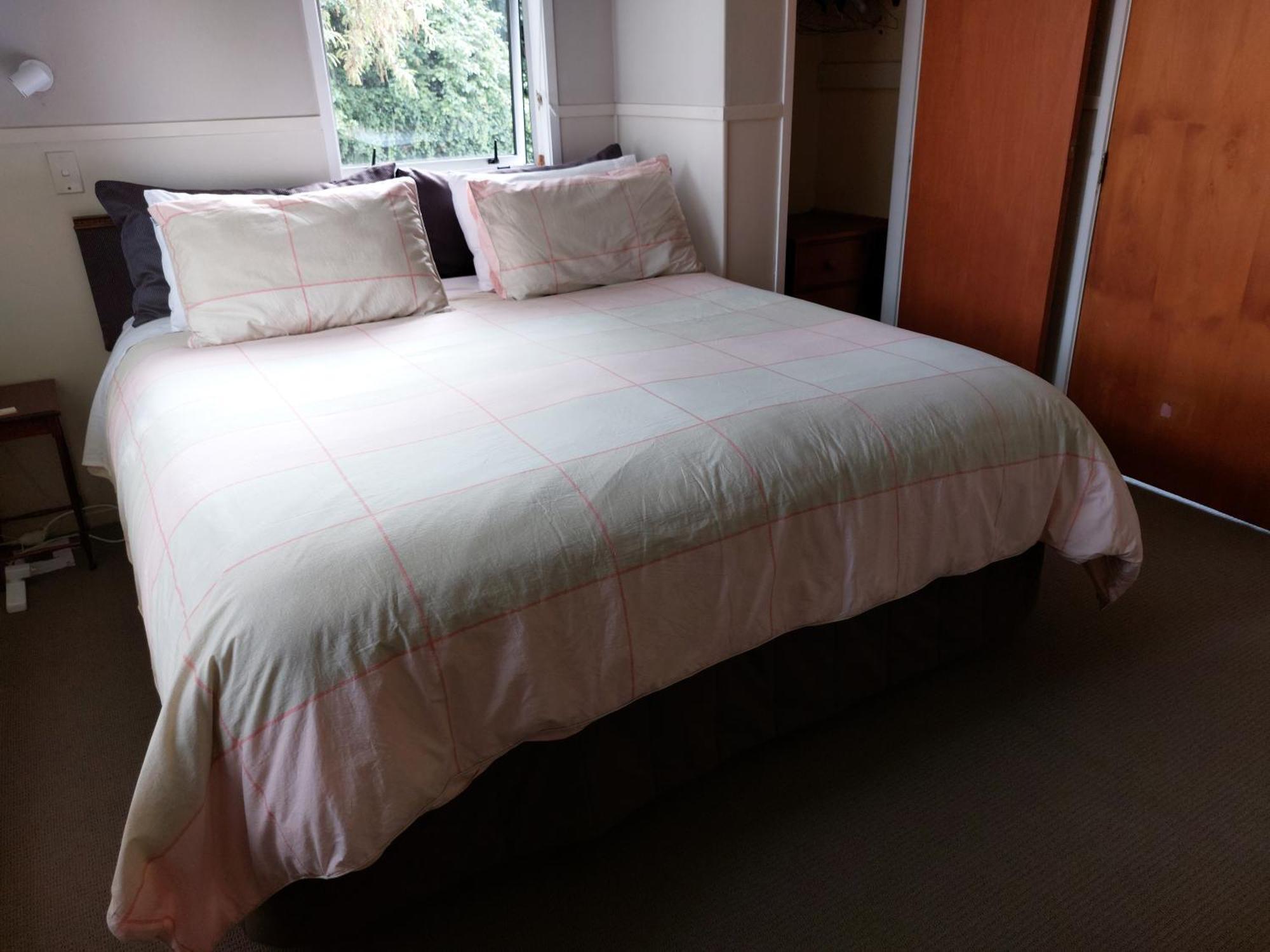 Bed And Breakfast Happy Home Taupo Accommodation 외부 사진