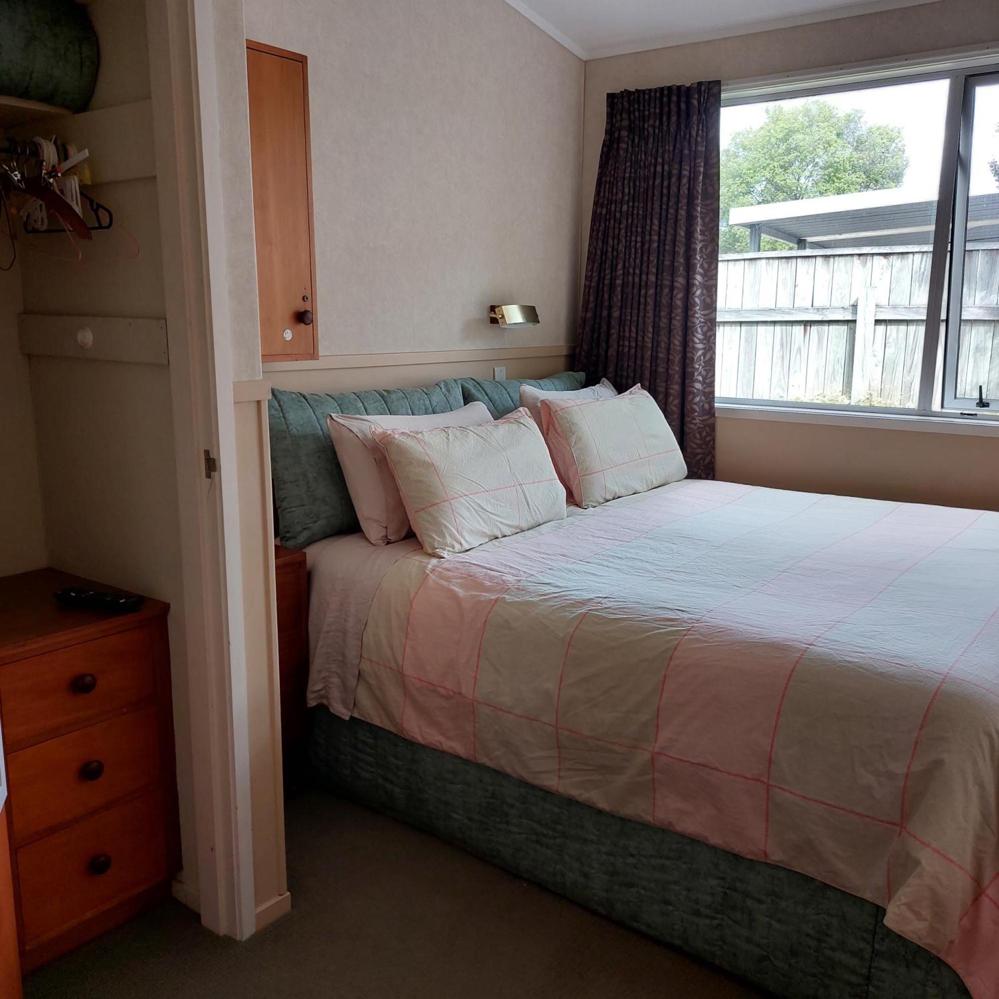 Bed And Breakfast Happy Home Taupo Accommodation 외부 사진