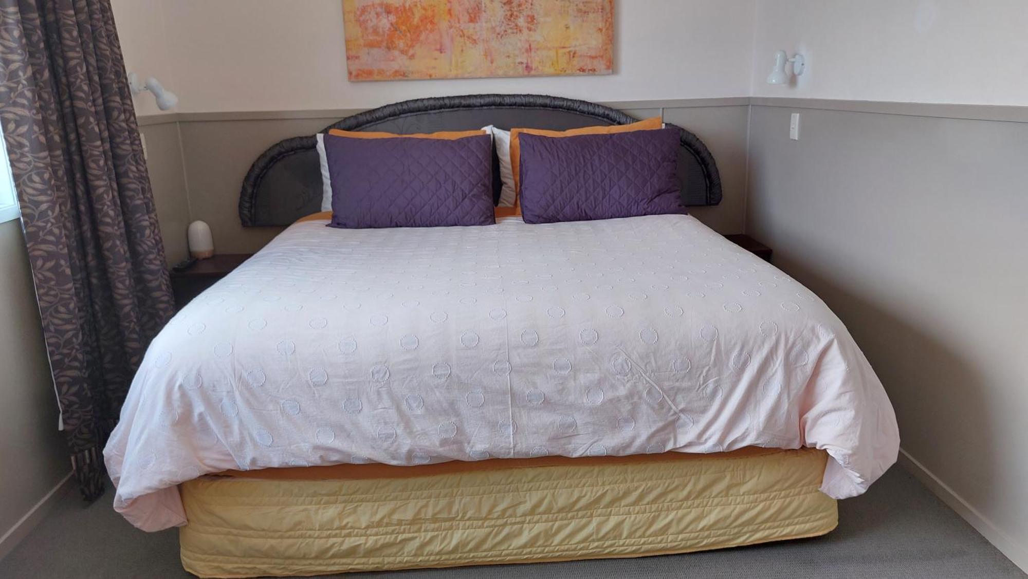 Bed And Breakfast Happy Home Taupo Accommodation 외부 사진