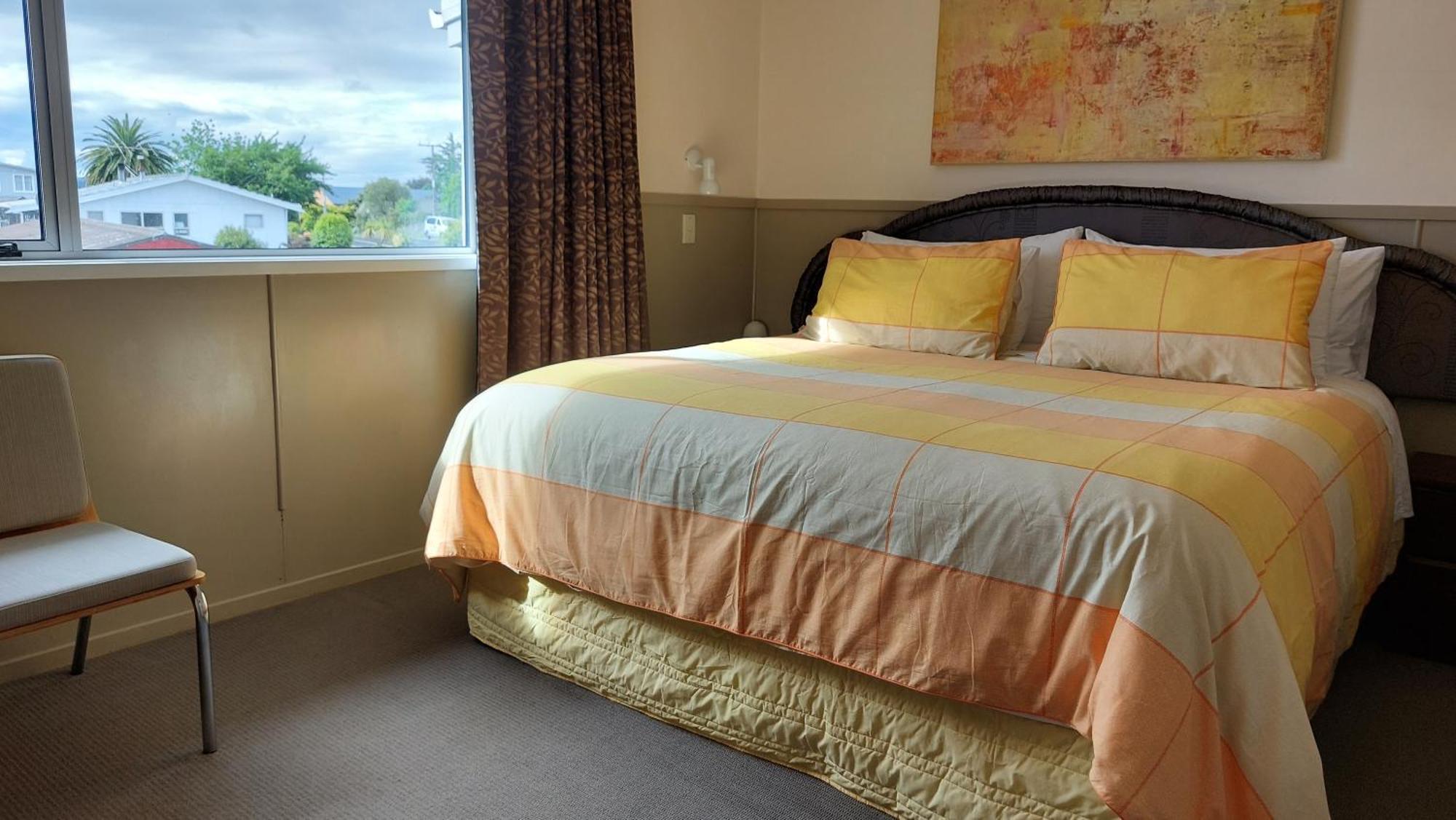 Bed And Breakfast Happy Home Taupo Accommodation 외부 사진
