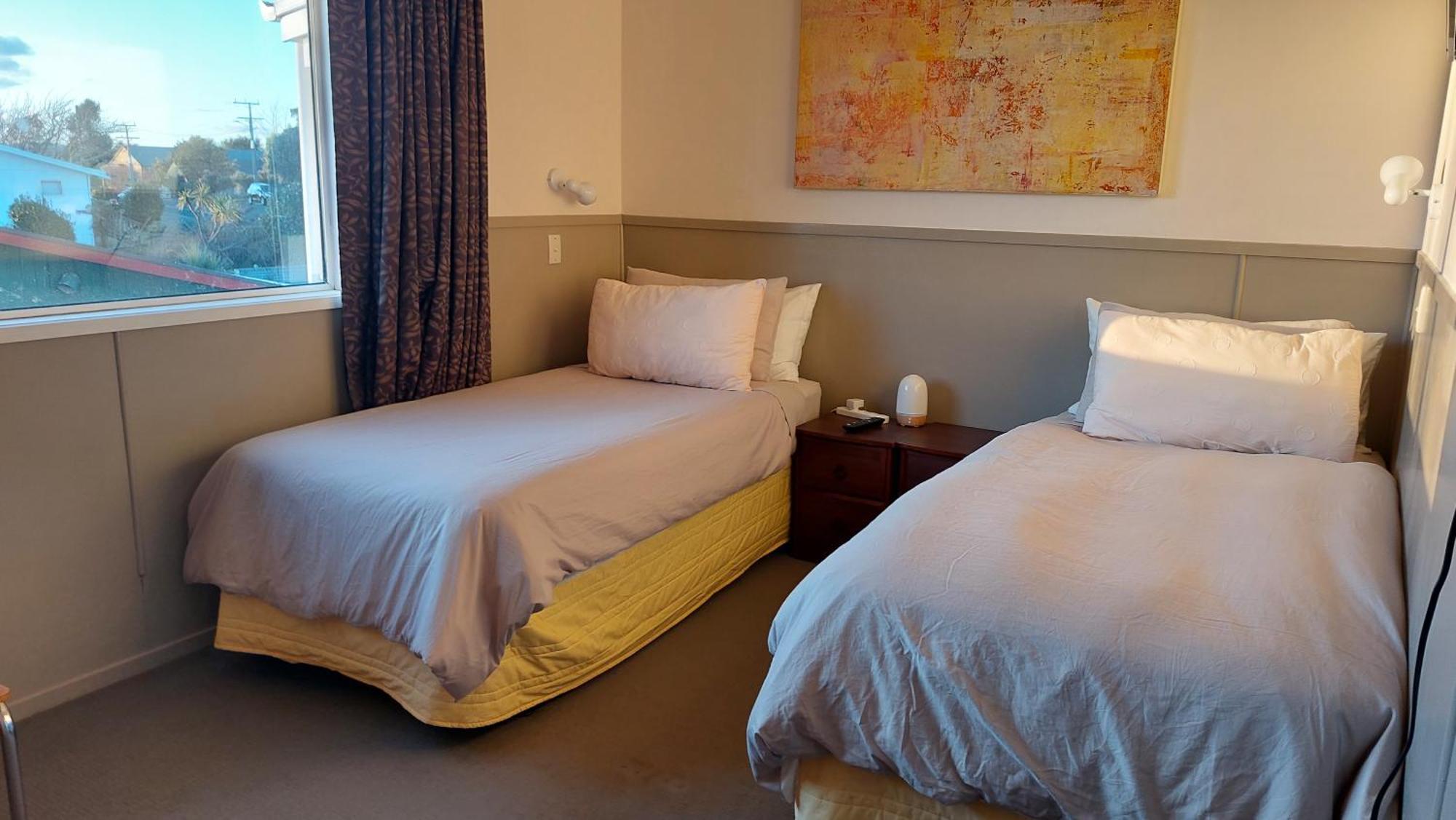 Bed And Breakfast Happy Home Taupo Accommodation 외부 사진