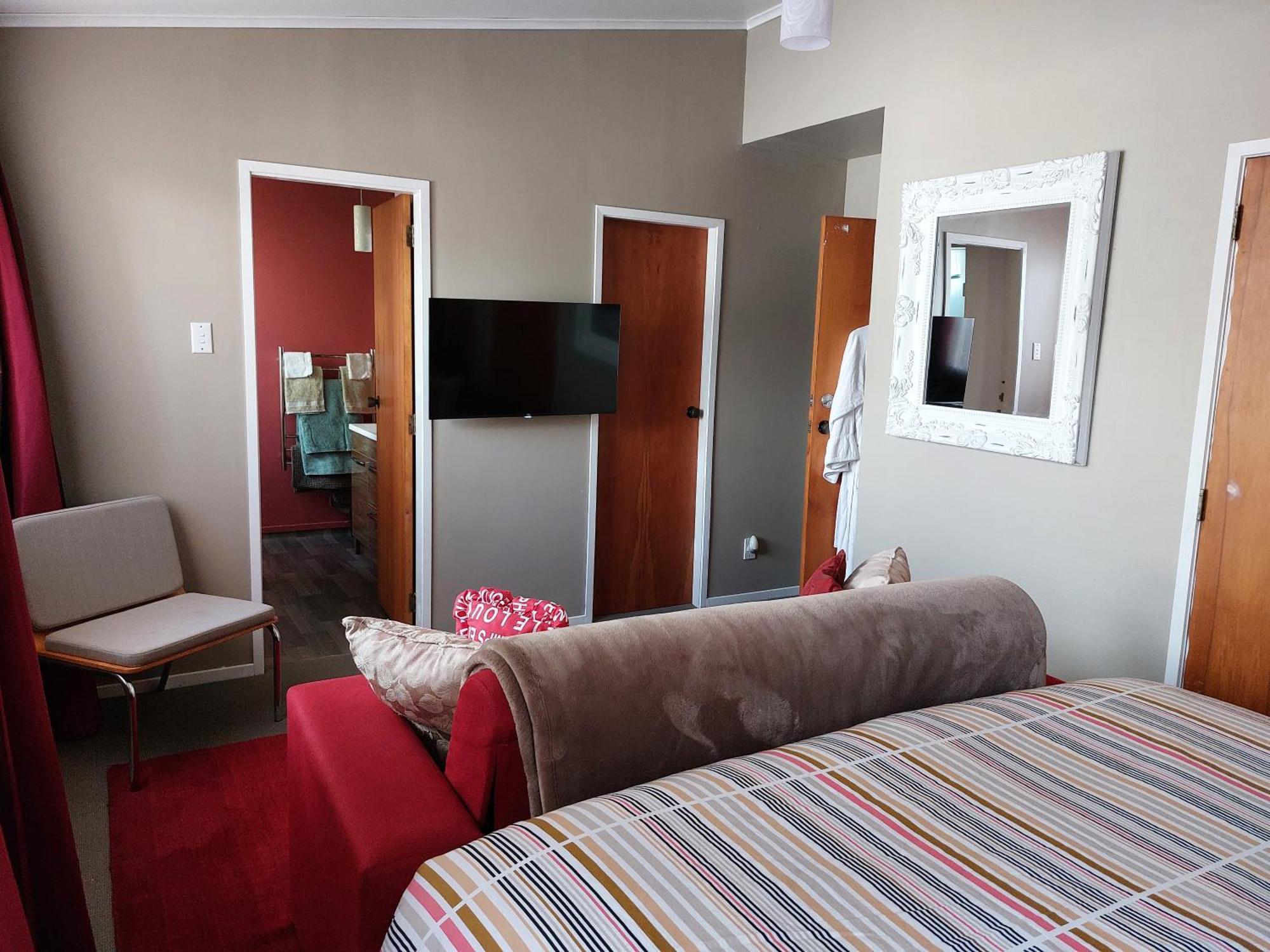 Bed And Breakfast Happy Home Taupo Accommodation 외부 사진